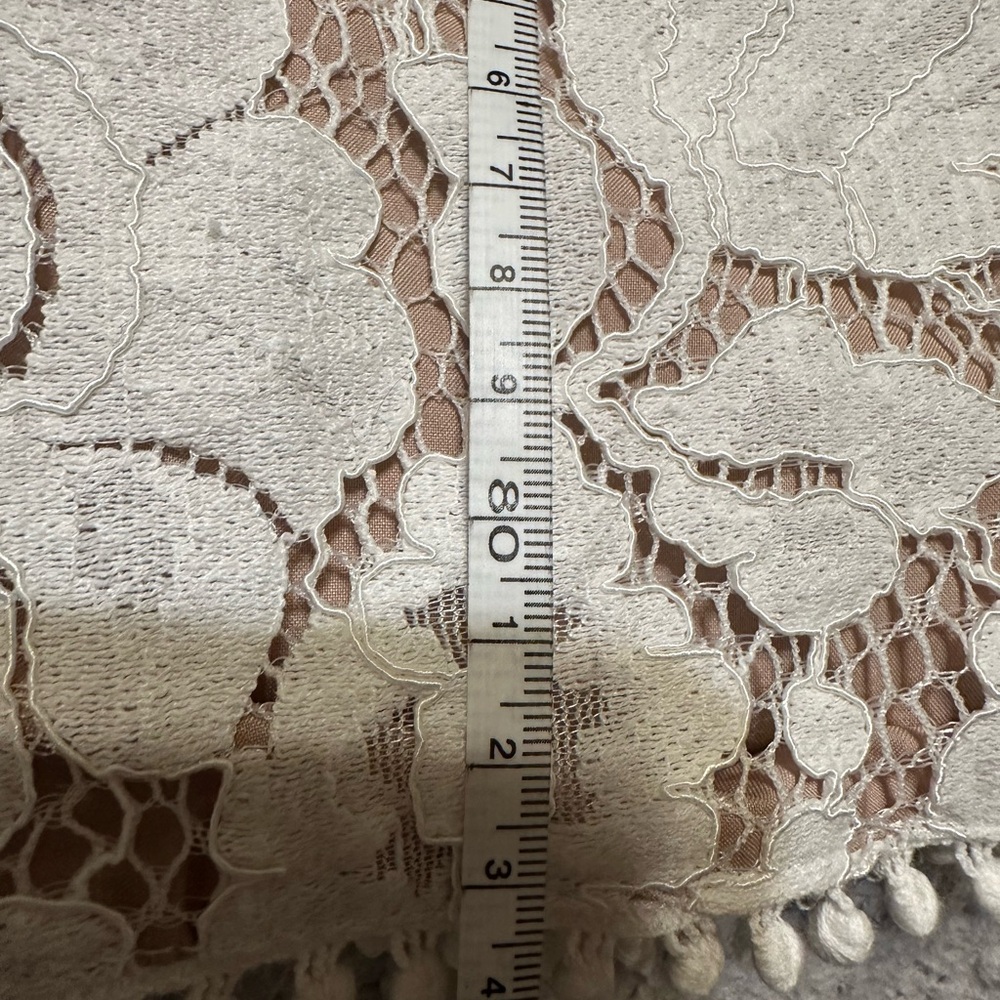 Vince Camuto Cream Floral Lace Dress - Picture 13 of 14